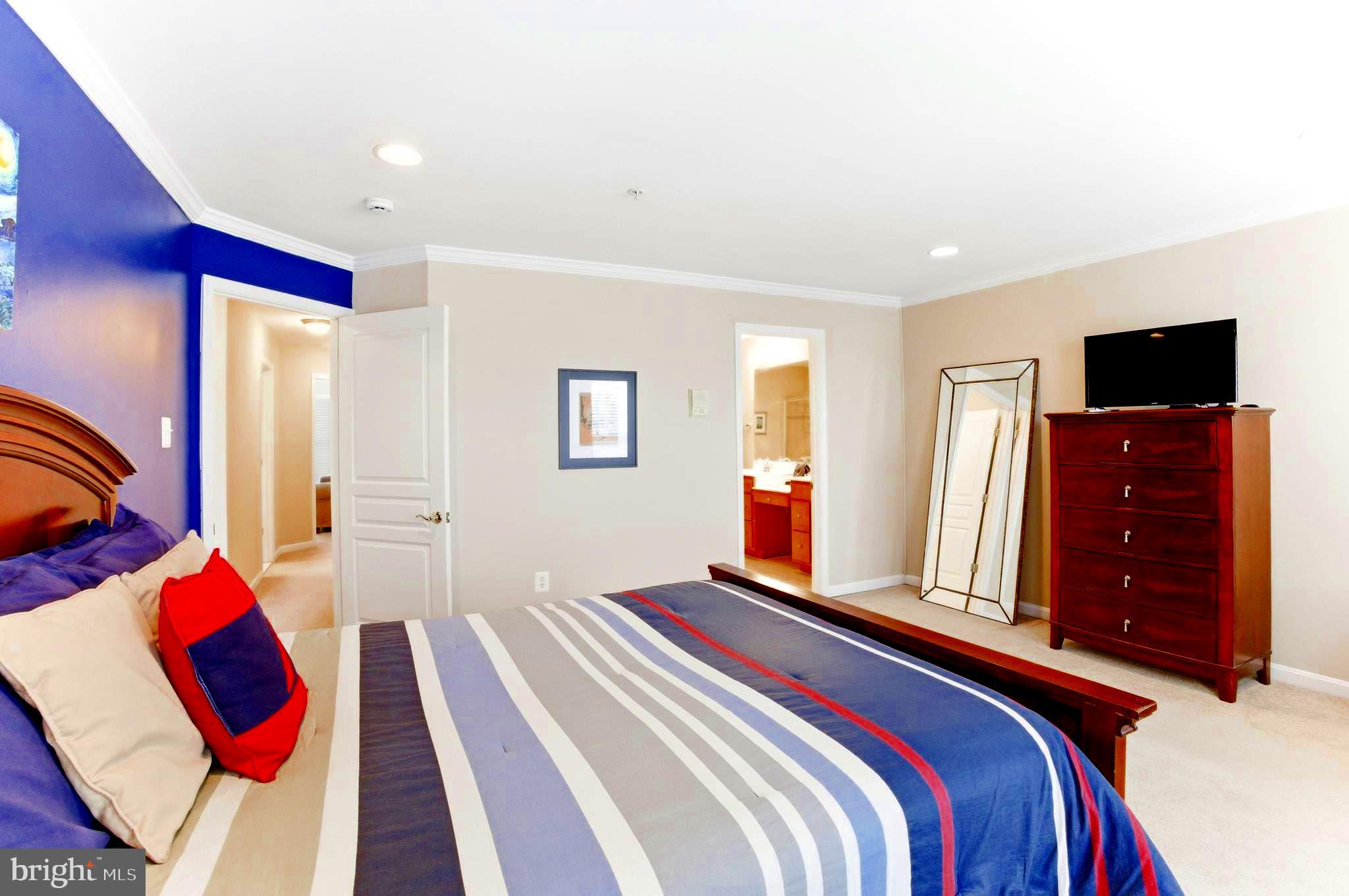 1791 WHEYFIELD DRIVE B 19-B