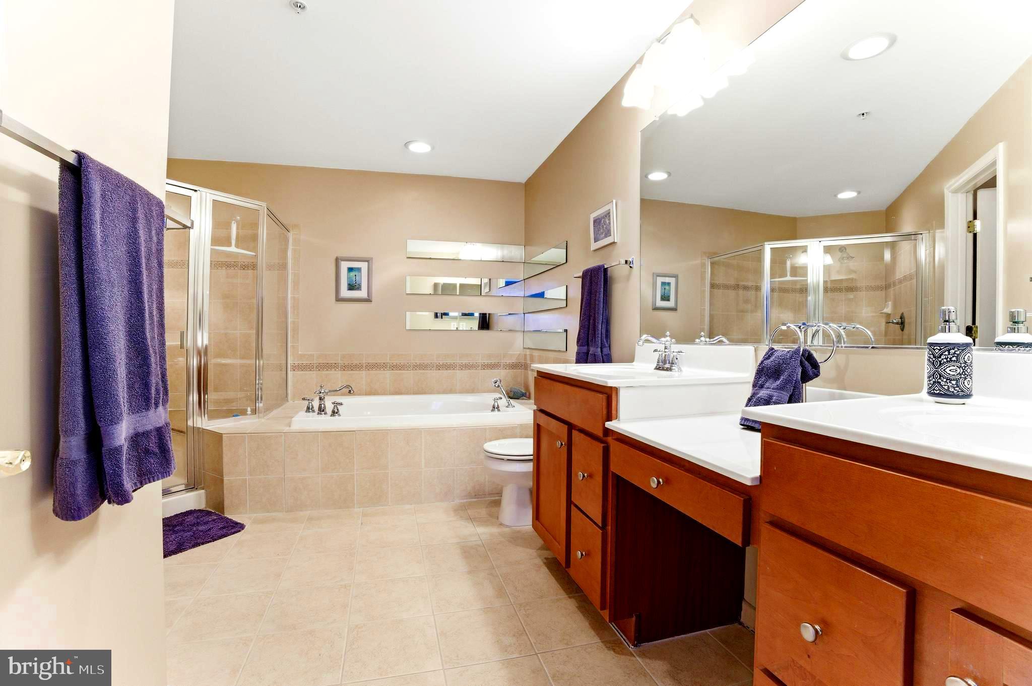 1791 WHEYFIELD DRIVE B 19-B