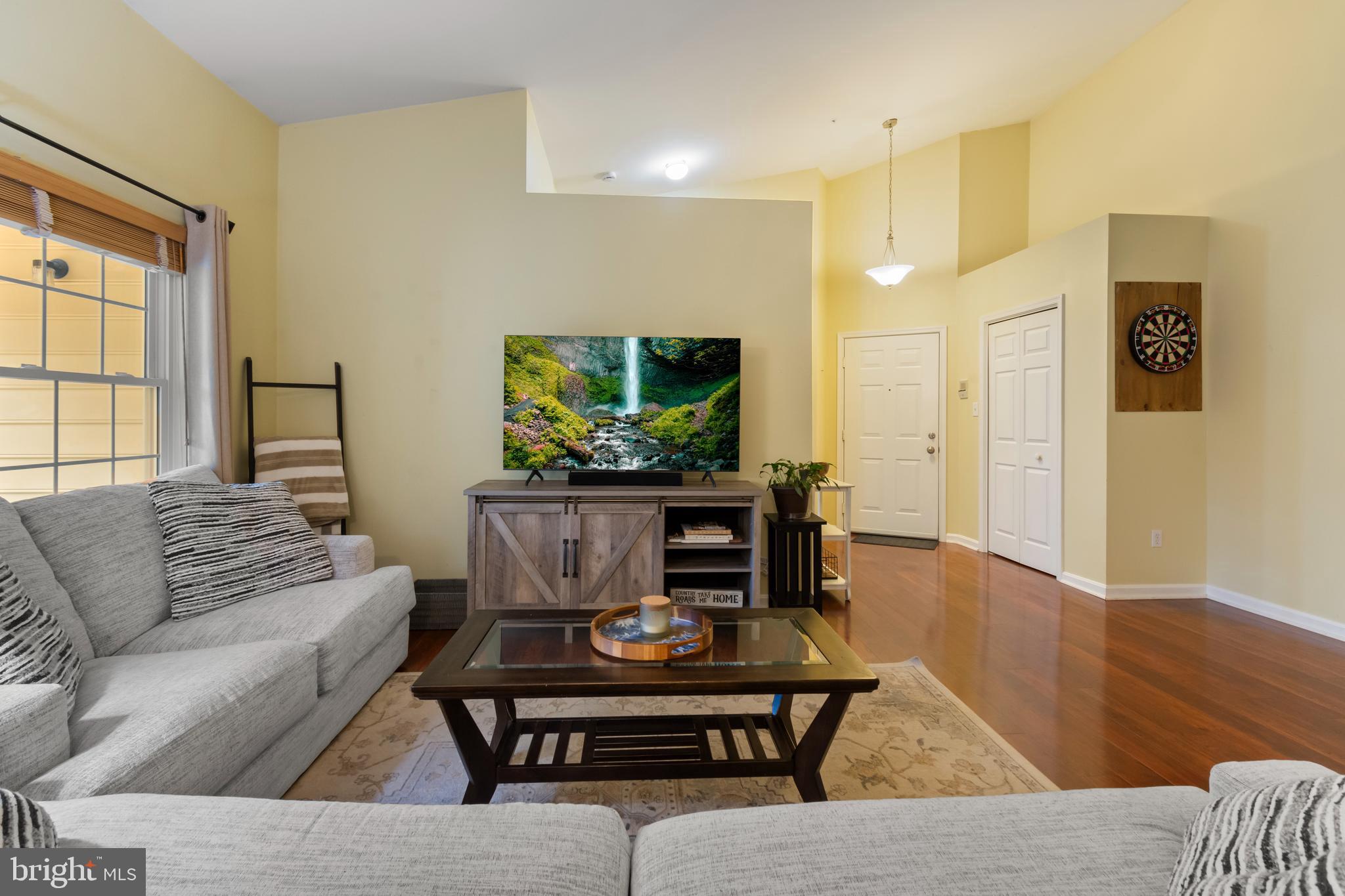 2406 ELLSWORTH WAY 3B