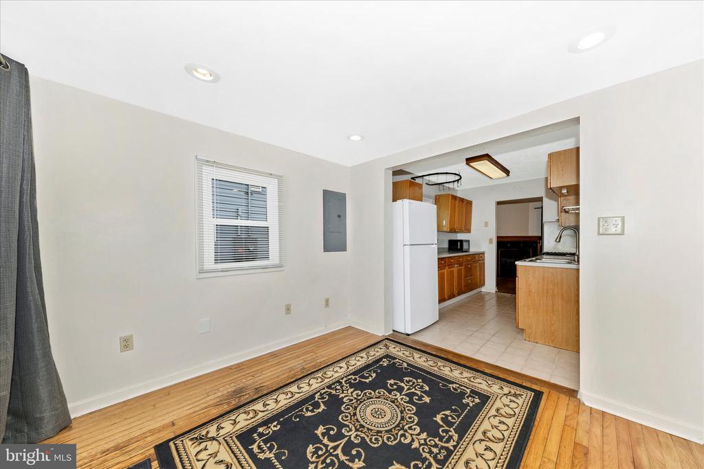 502 MILITARY ROAD