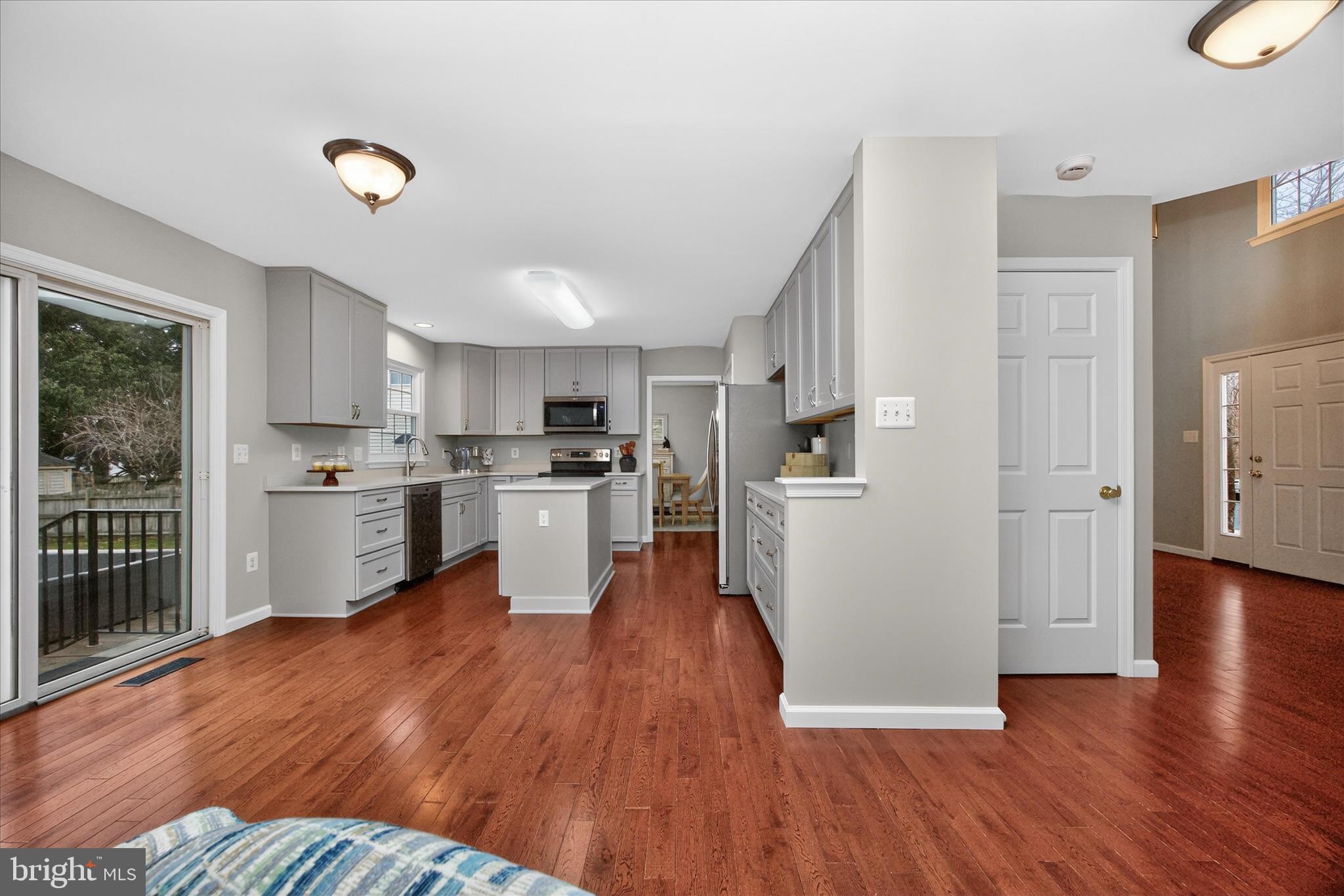 2105 TWIN PEAKS COURT