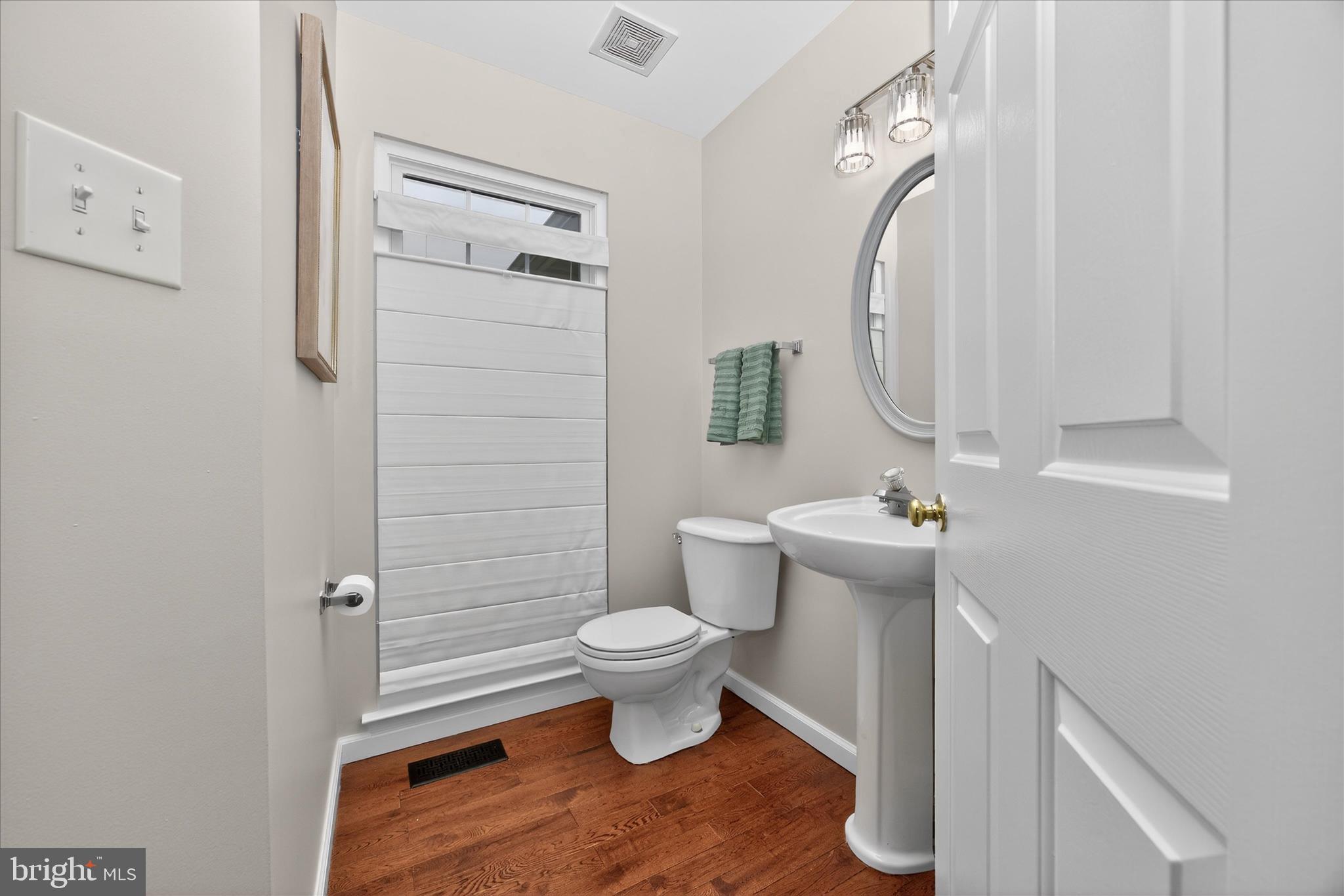 2105 TWIN PEAKS COURT