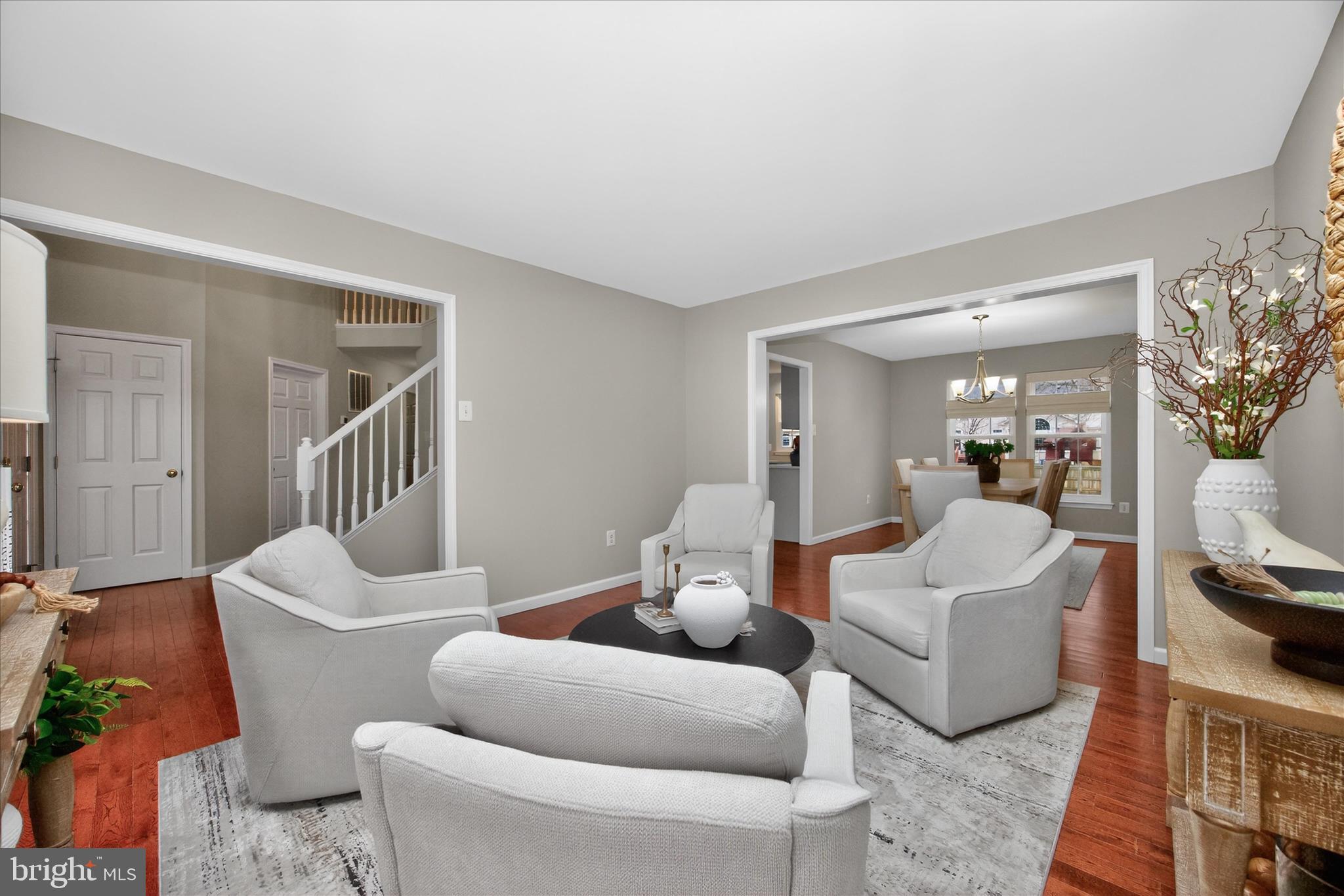 2105 TWIN PEAKS COURT