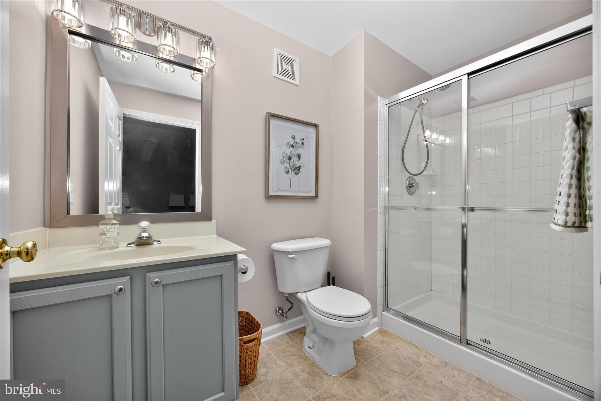 2105 TWIN PEAKS COURT