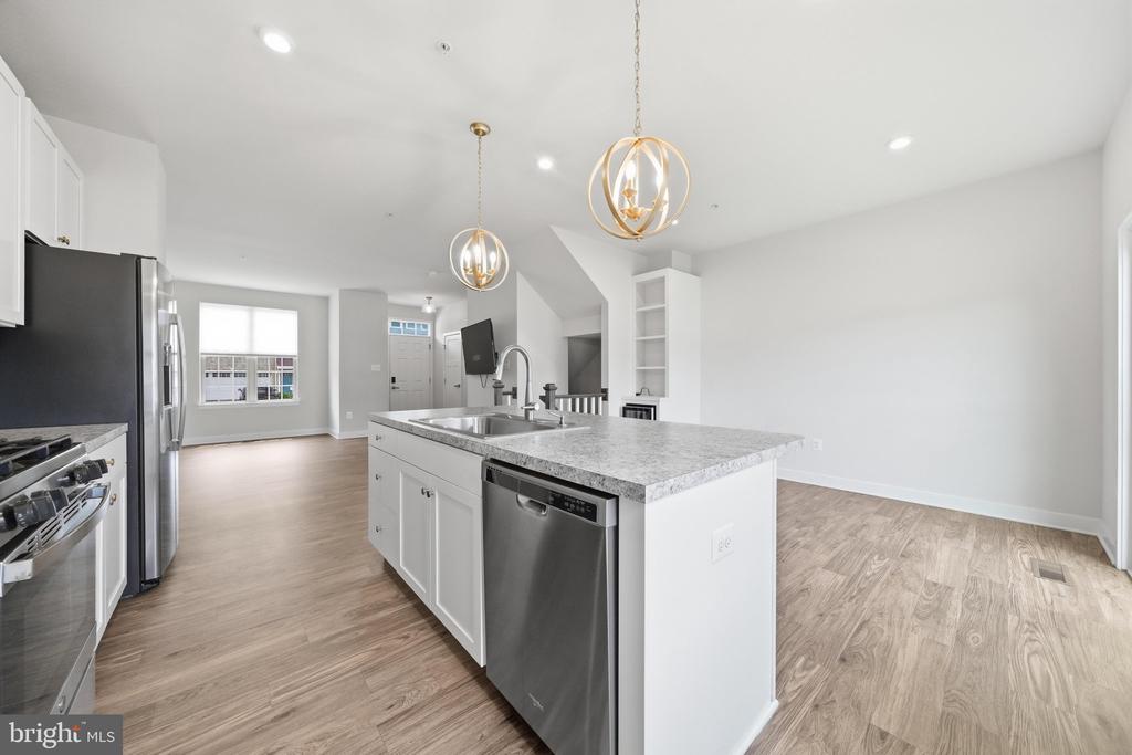 10704 LAMOKA LANE