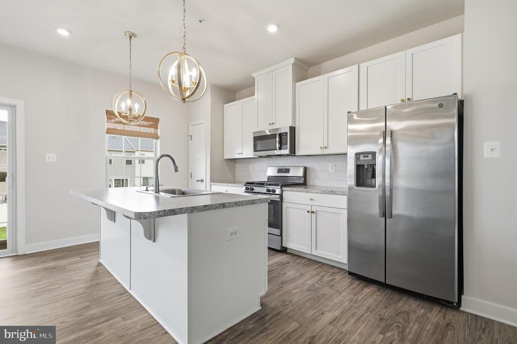 10704 LAMOKA LANE