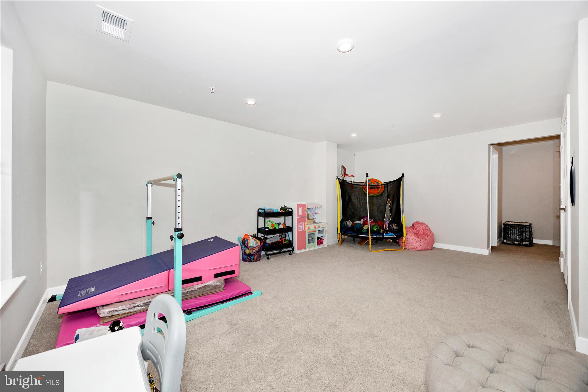 10704 LAMOKA LANE