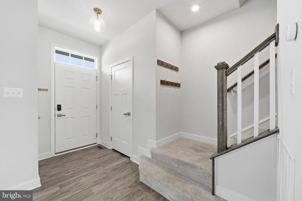 10704 LAMOKA LANE