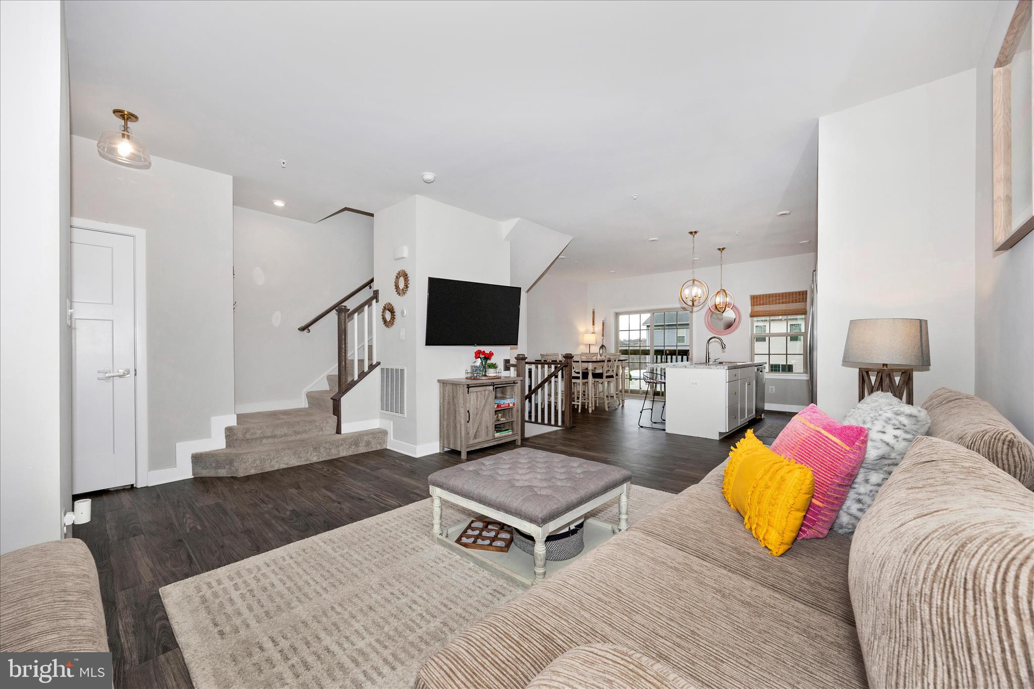 10704 LAMOKA LANE