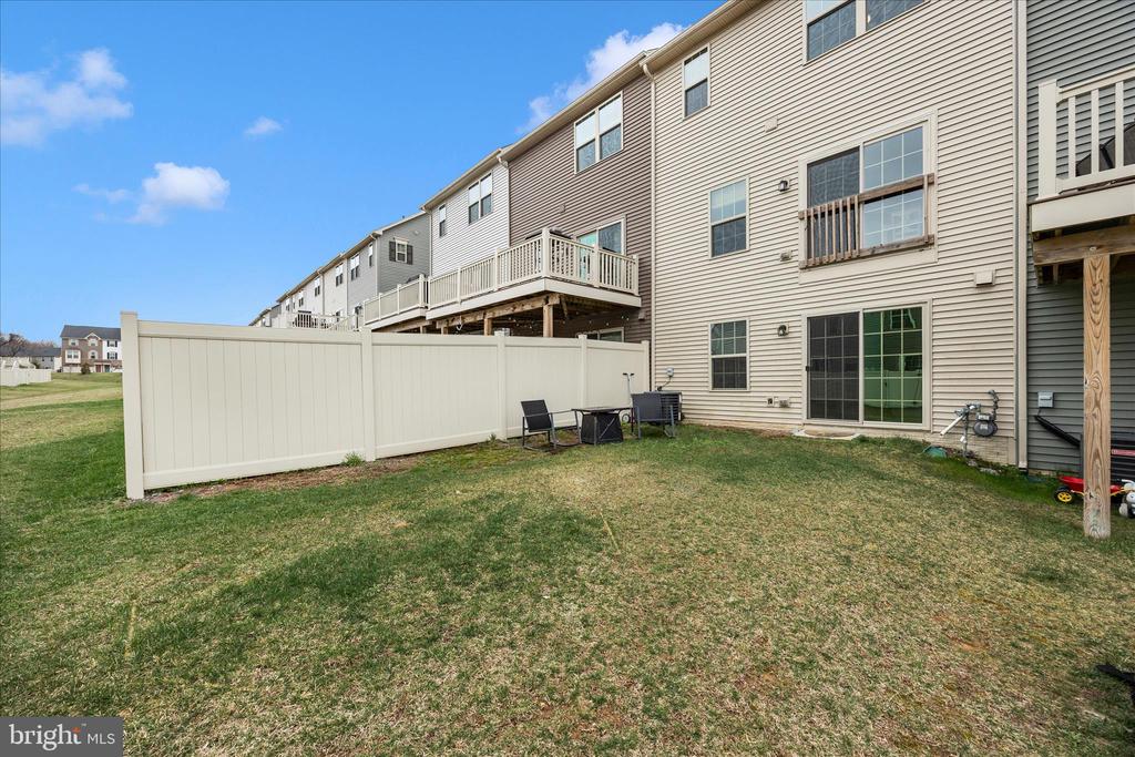 10704 LAMOKA LANE