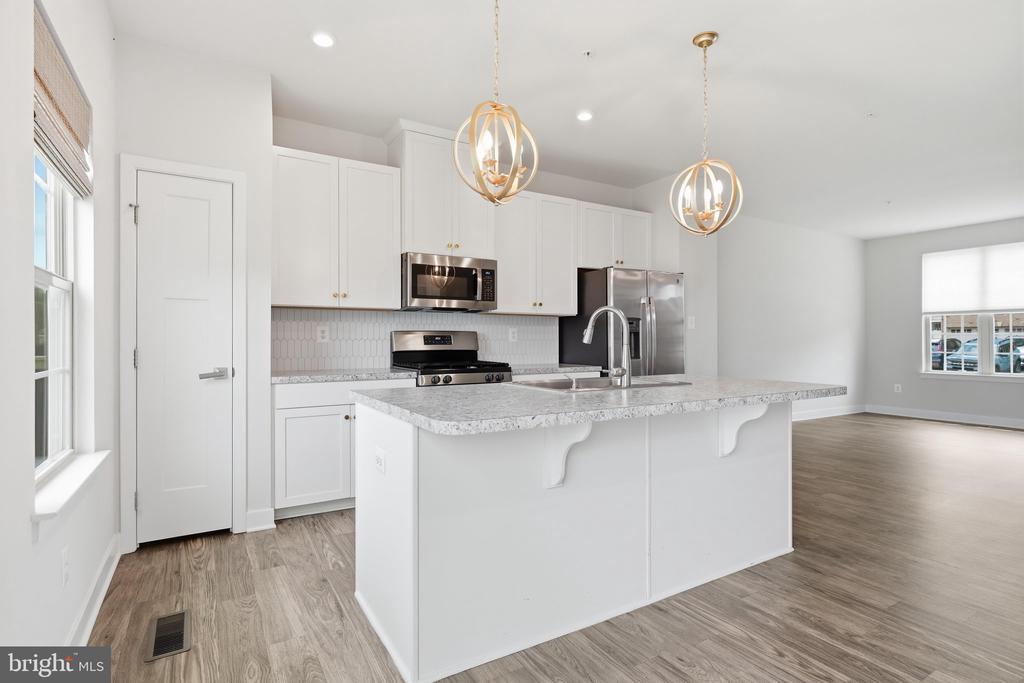 10704 LAMOKA LANE