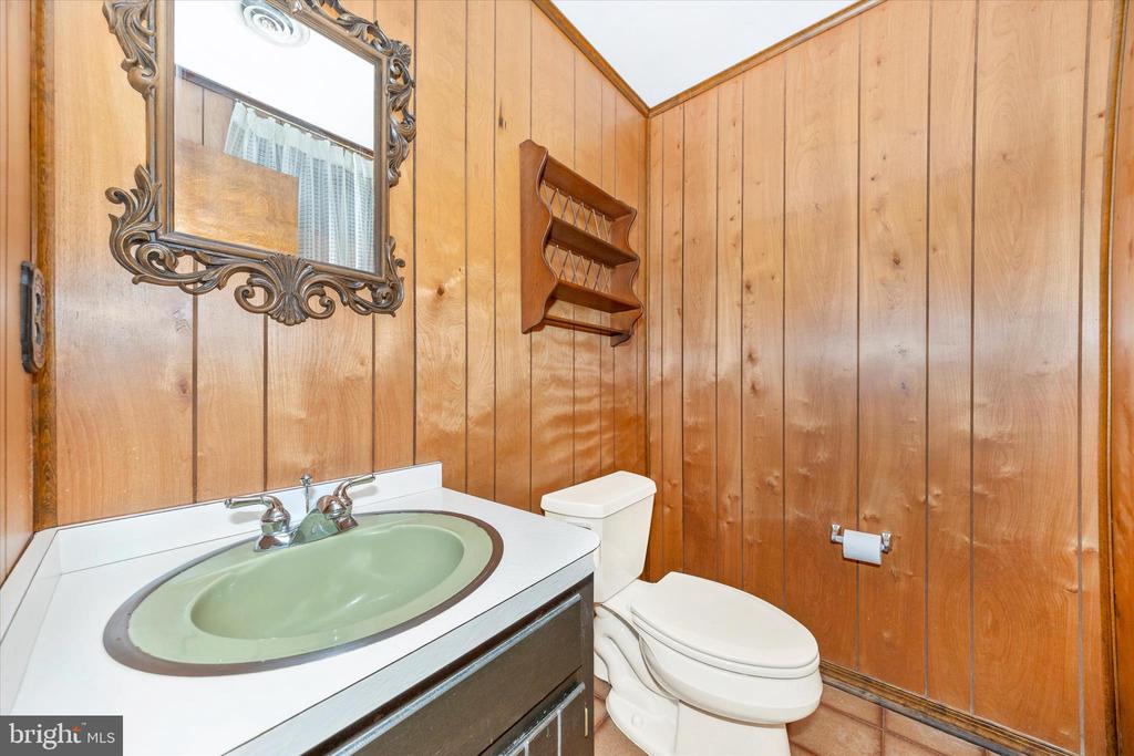 4614 PINEWOOD TRAIL