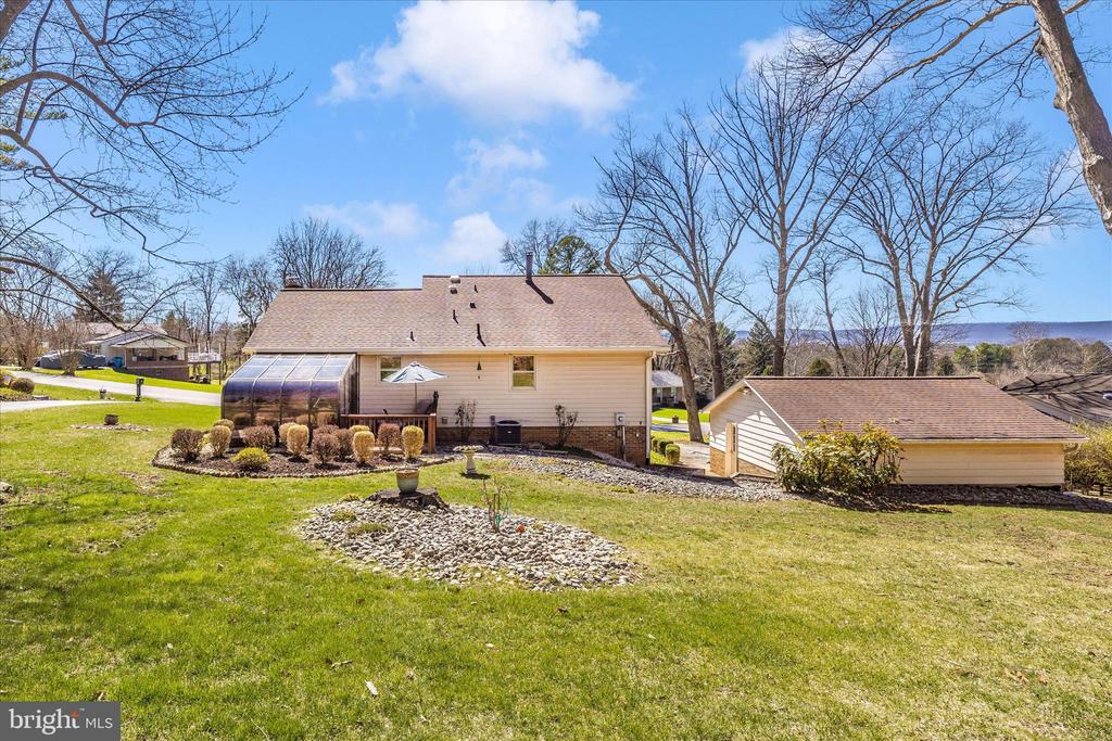 4614 PINEWOOD TRAIL