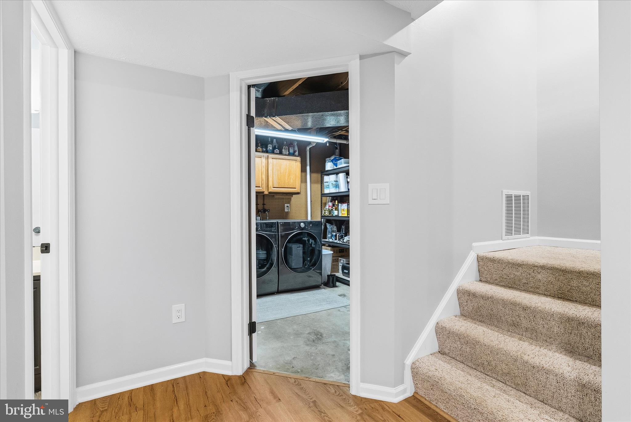 6220 ILLINOIS COURT