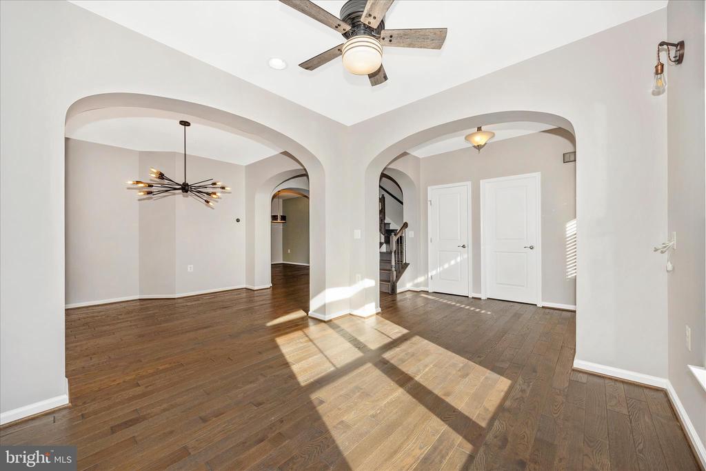 3028 JACOBS GARDEN LANE