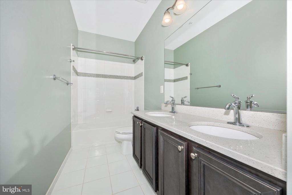 3028 JACOBS GARDEN LANE
