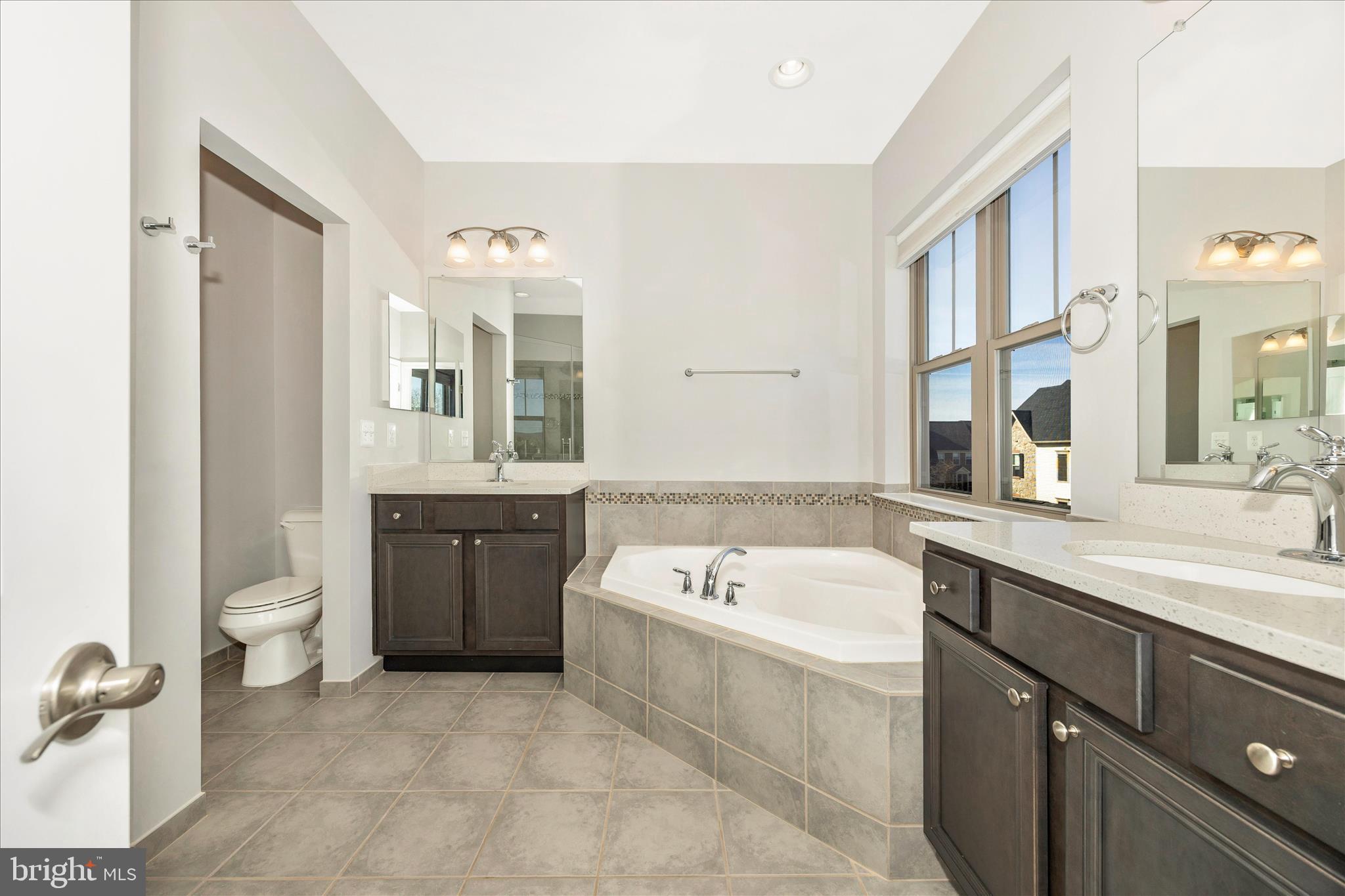 3028 JACOBS GARDEN LANE