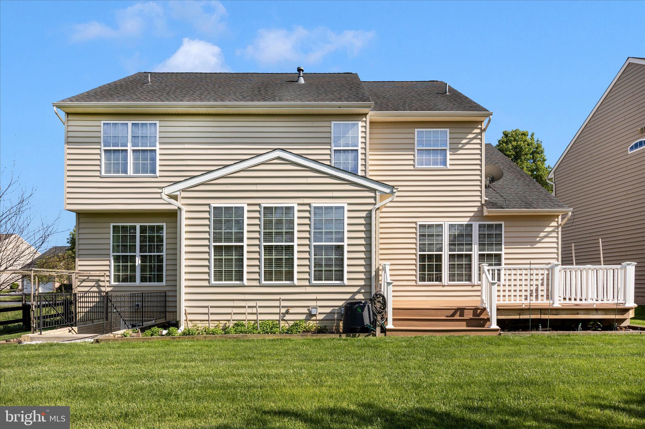 1920 MORAN DRIVE