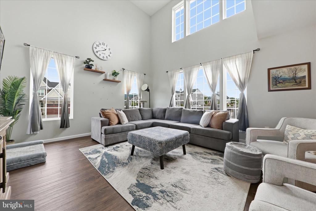 1621 HOBBLE TRAIL