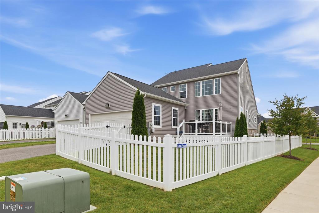 1621 HOBBLE TRAIL