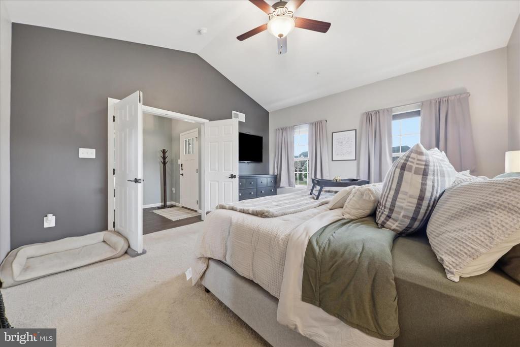 1621 HOBBLE TRAIL