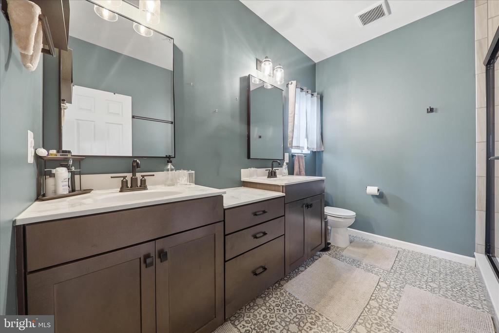 1621 HOBBLE TRAIL