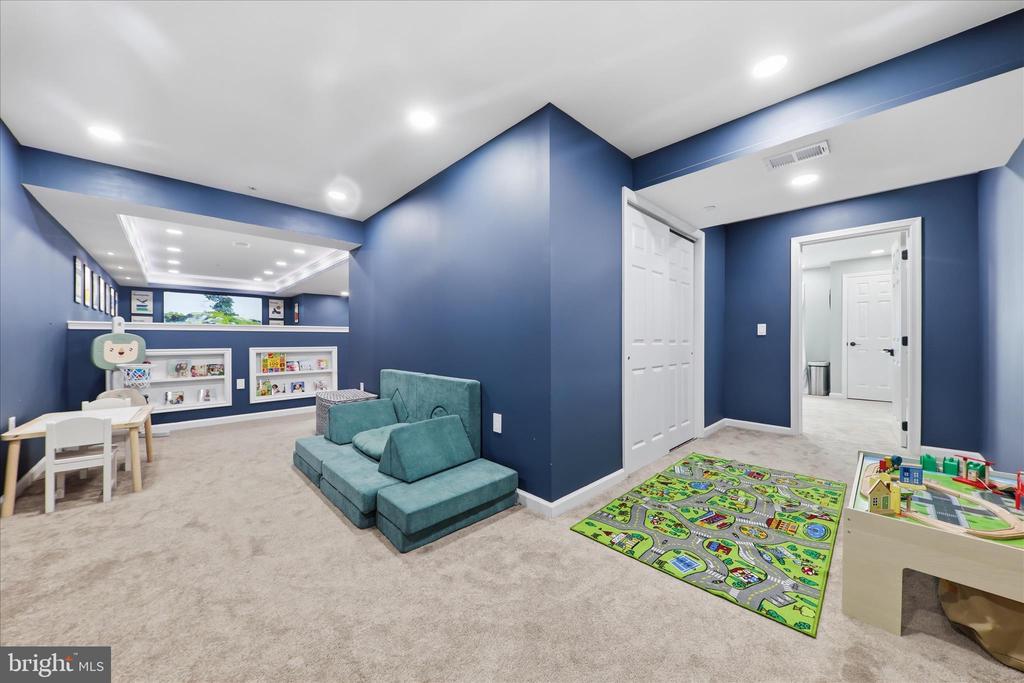 1621 HOBBLE TRAIL