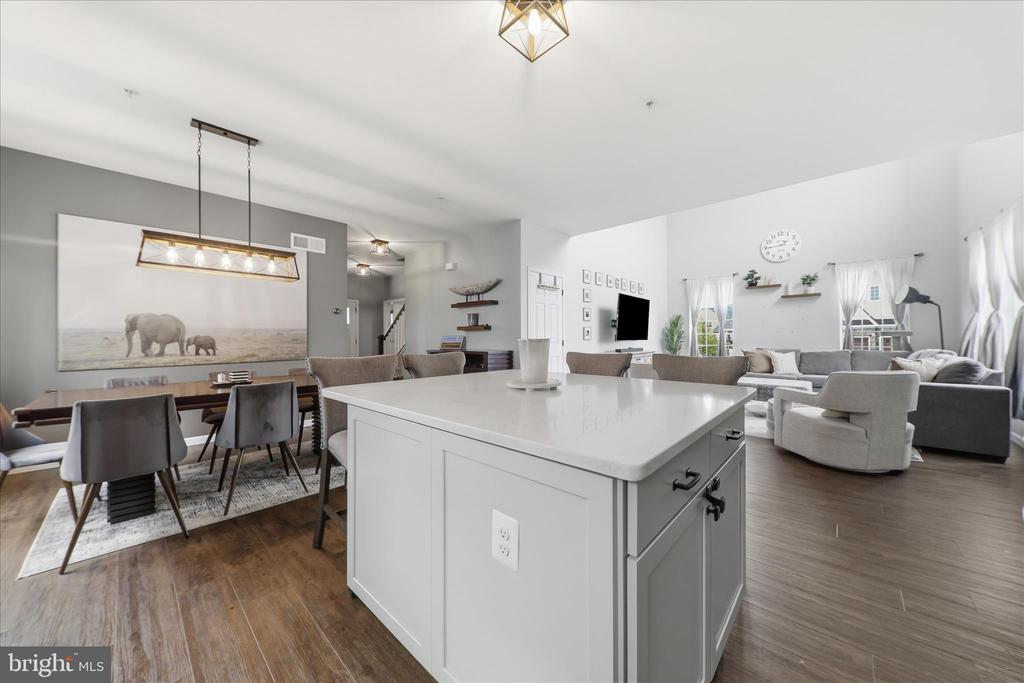 1621 HOBBLE TRAIL