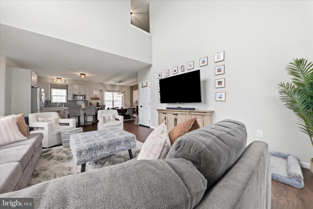 1621 HOBBLE TRAIL