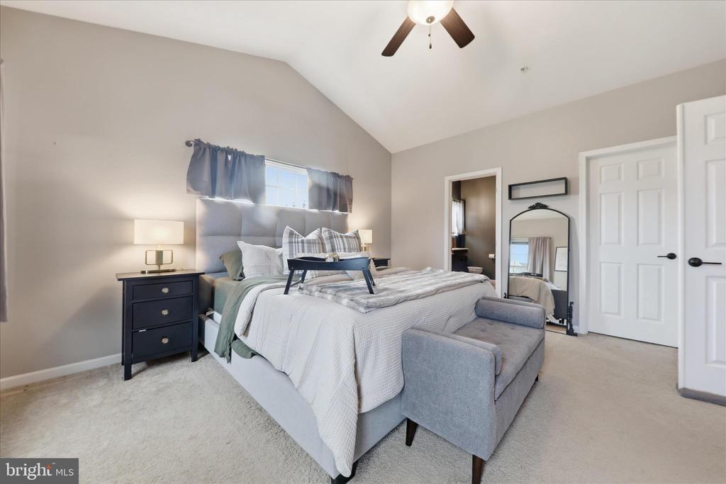 1621 HOBBLE TRAIL