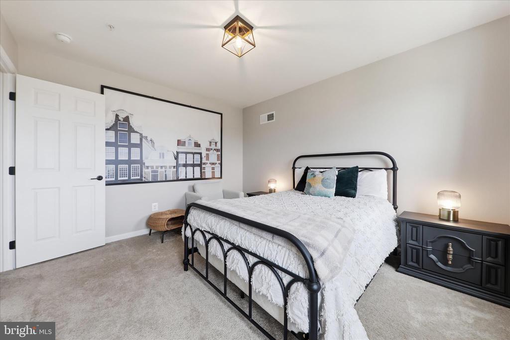 1621 HOBBLE TRAIL