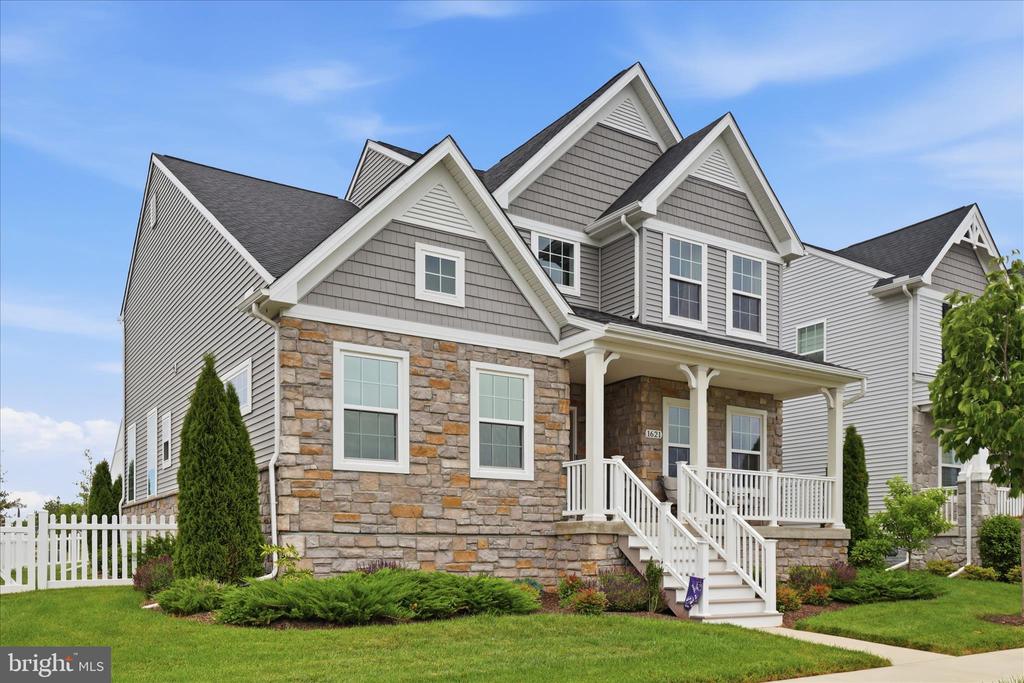 1621 HOBBLE TRAIL