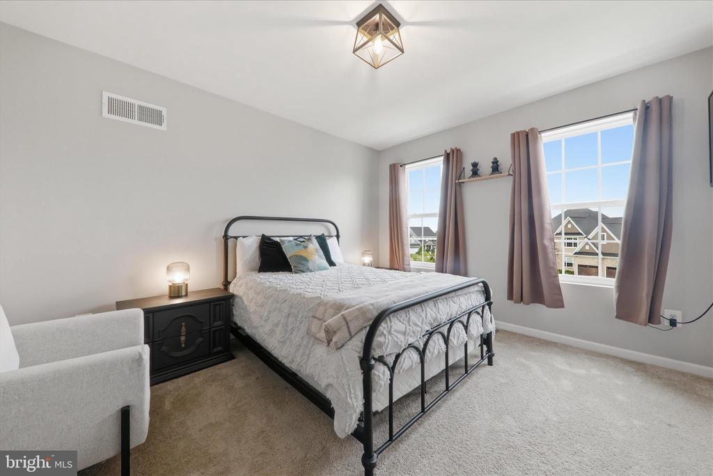 1621 HOBBLE TRAIL