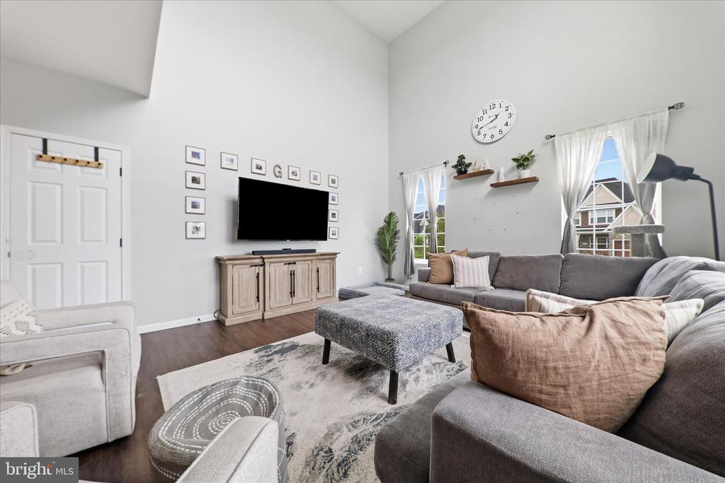 1621 HOBBLE TRAIL