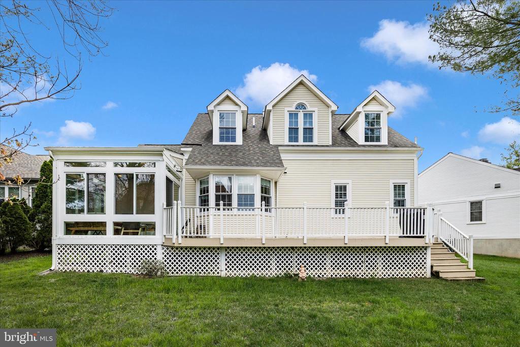 2465 BEAR DEN ROAD