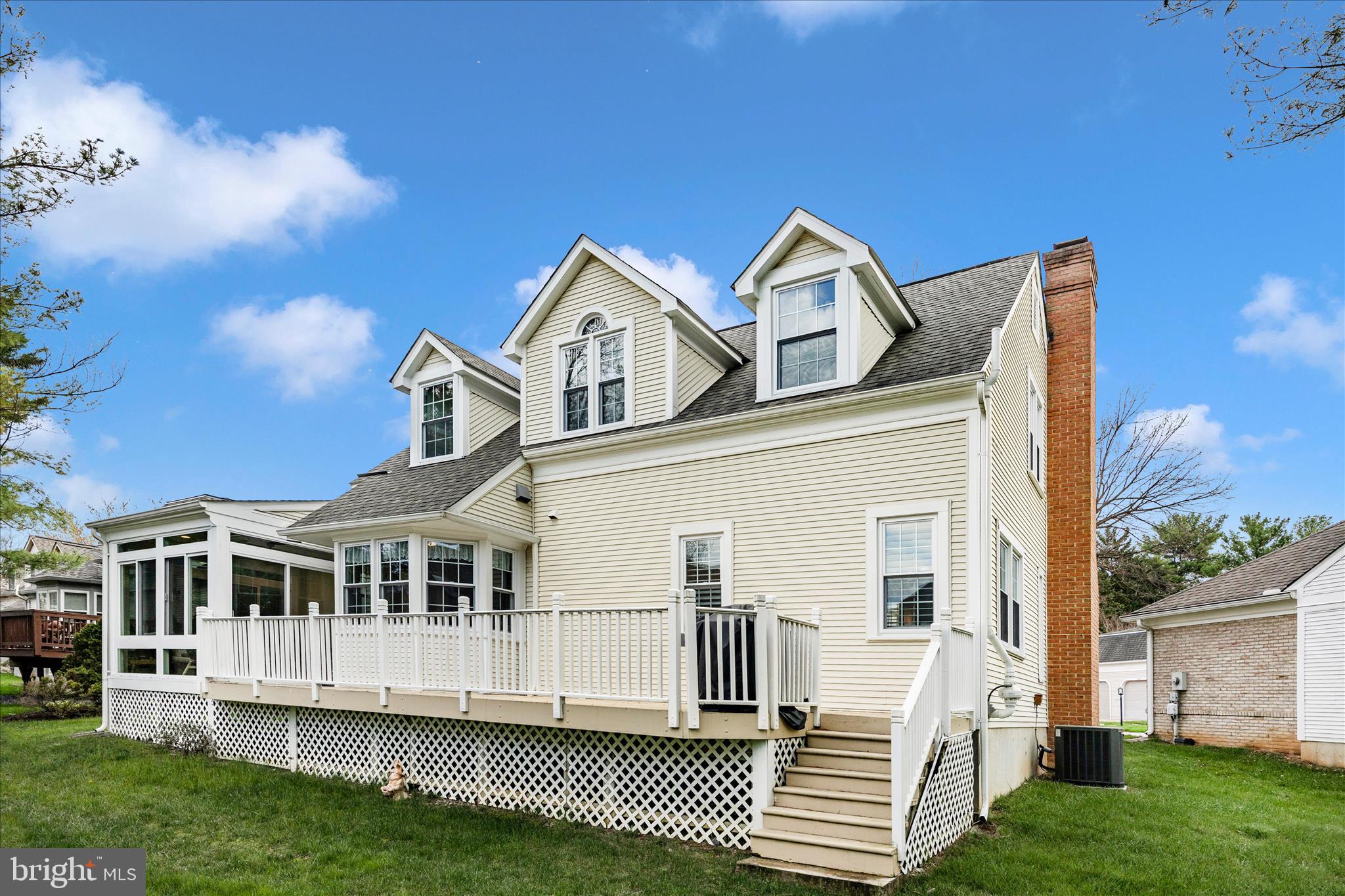 2465 BEAR DEN ROAD