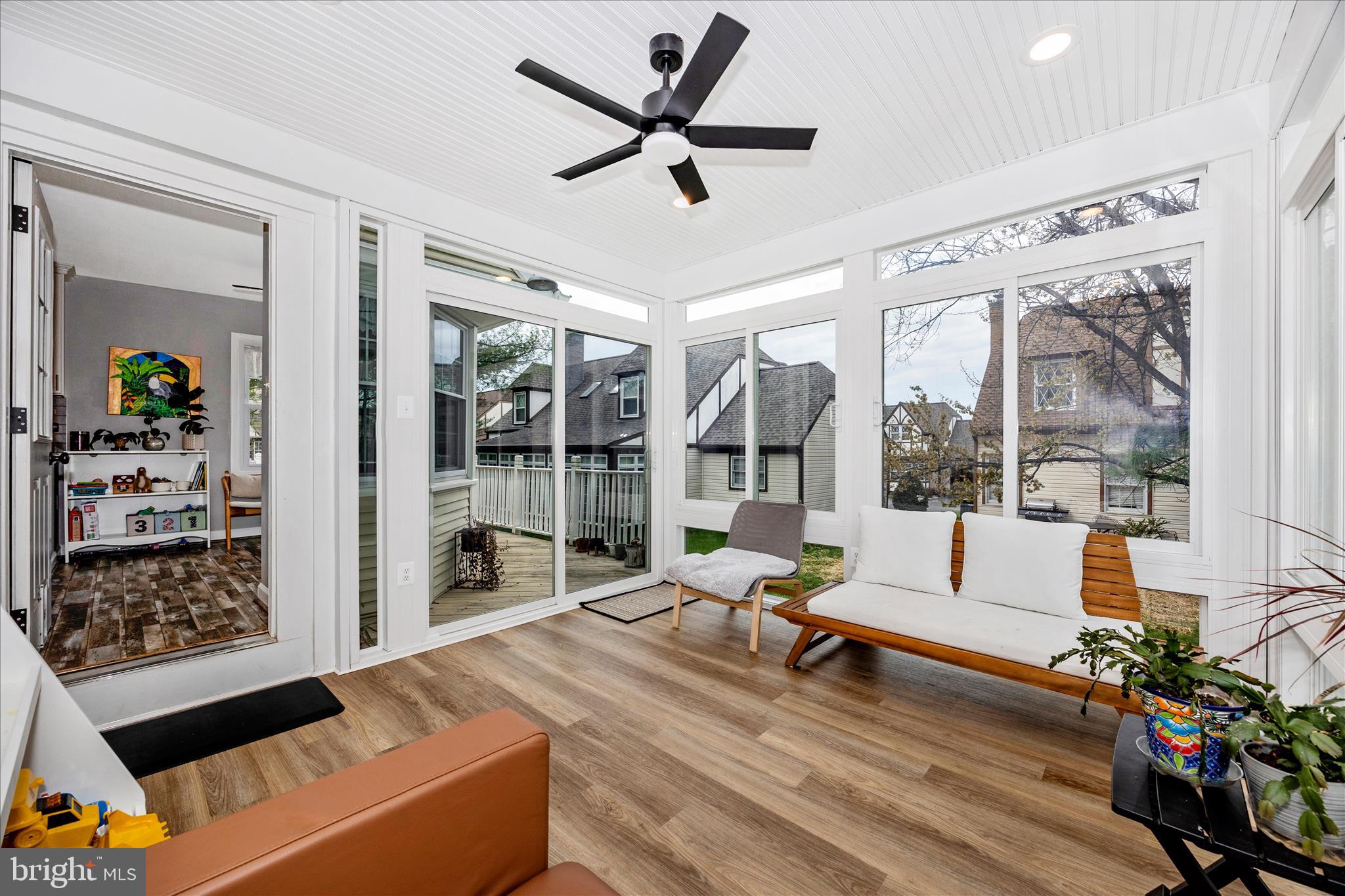 2465 BEAR DEN ROAD