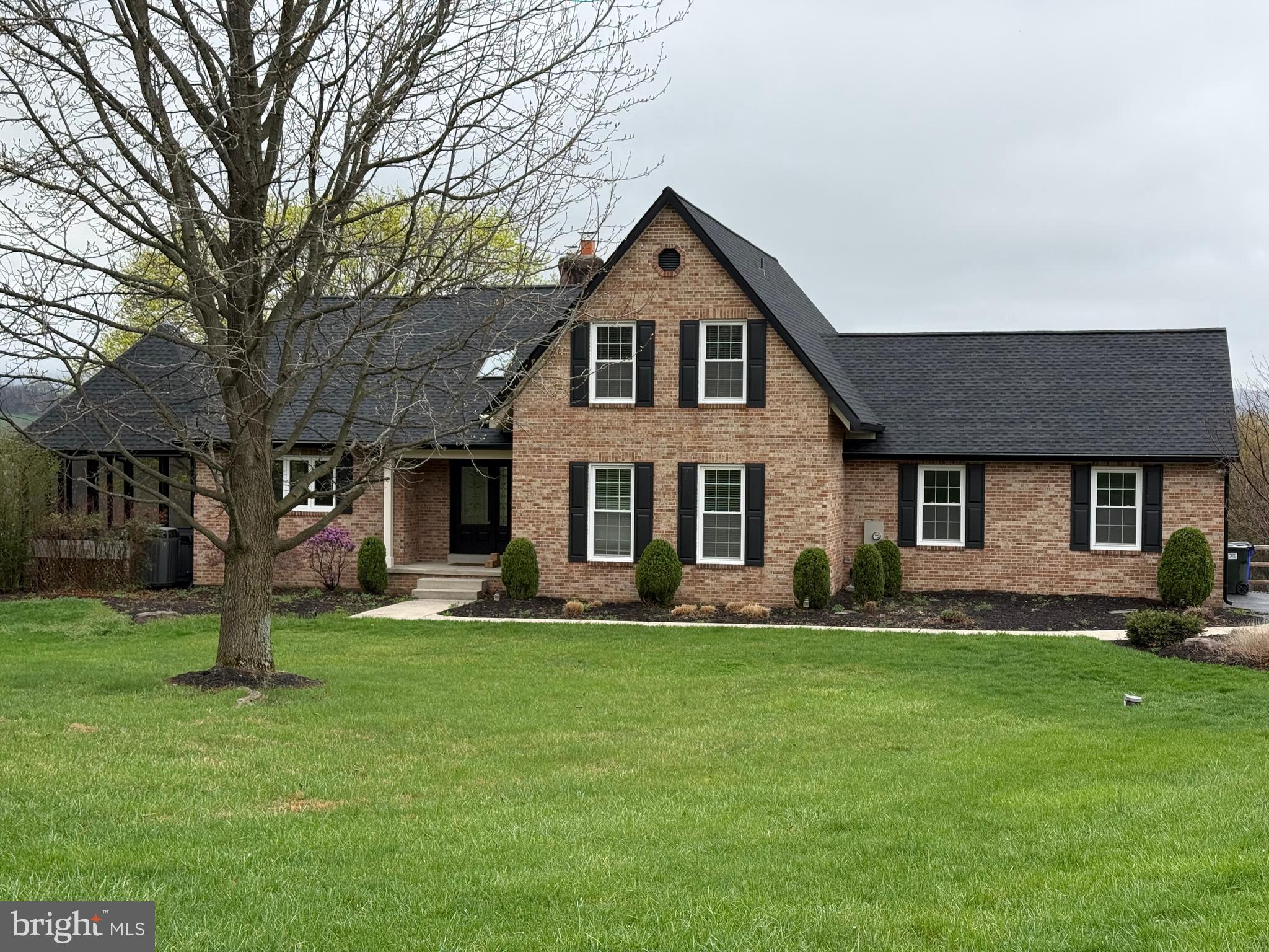 3293 N HILL COURT