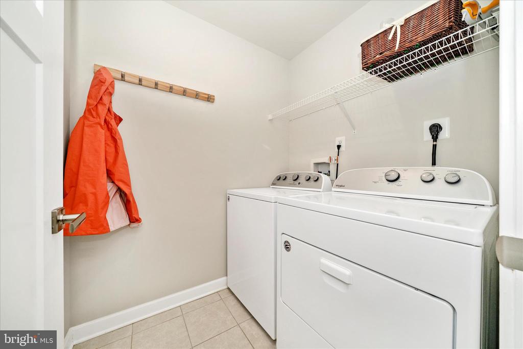 6443 AUTUMN OLIVE DRIVE