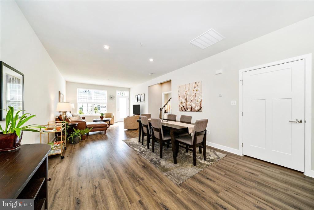 6443 AUTUMN OLIVE DRIVE