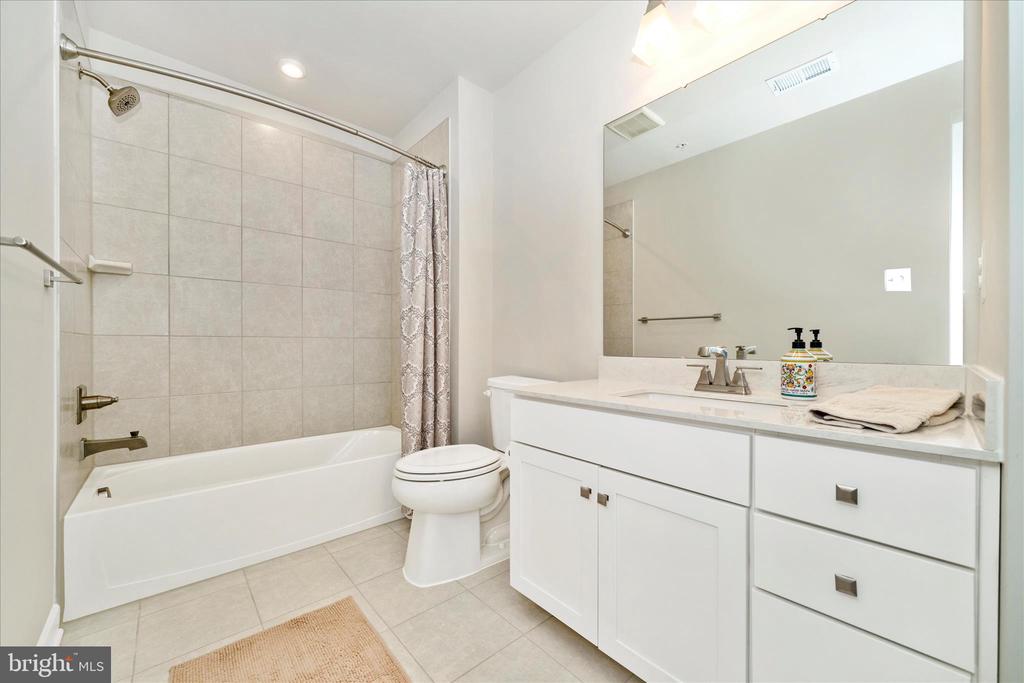 6443 AUTUMN OLIVE DRIVE