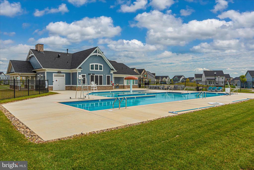 6443 AUTUMN OLIVE DRIVE
