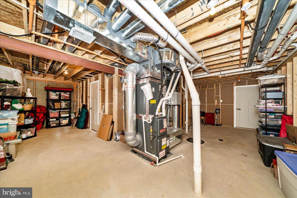 6443 AUTUMN OLIVE DRIVE