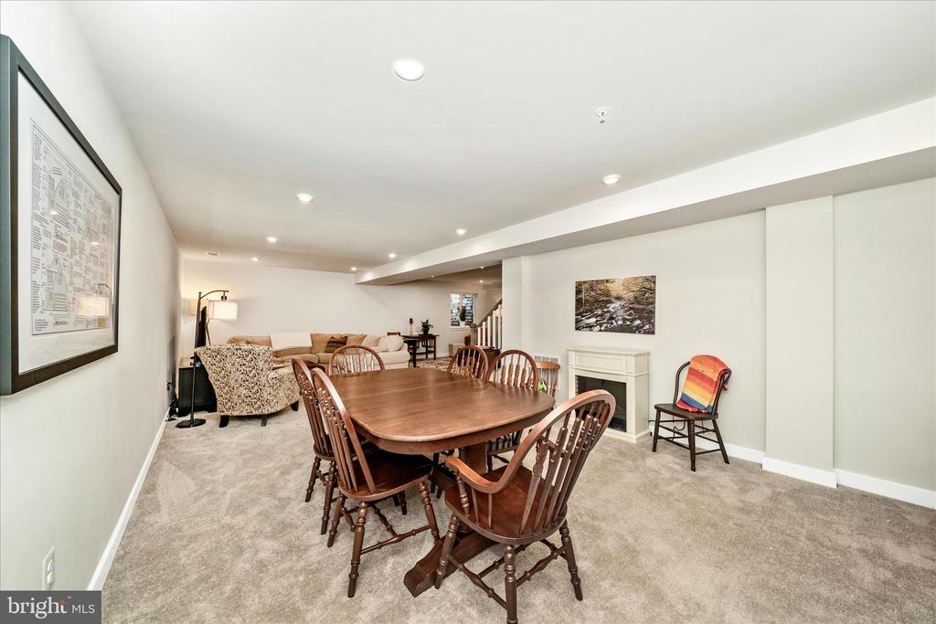 6443 AUTUMN OLIVE DRIVE