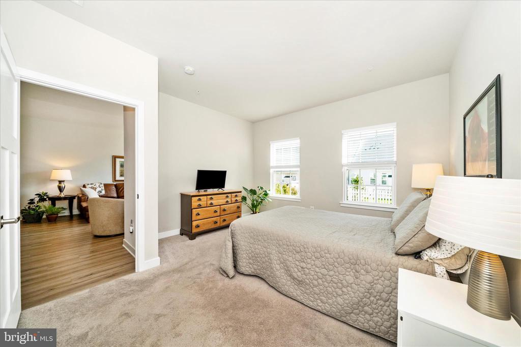 6443 AUTUMN OLIVE DRIVE