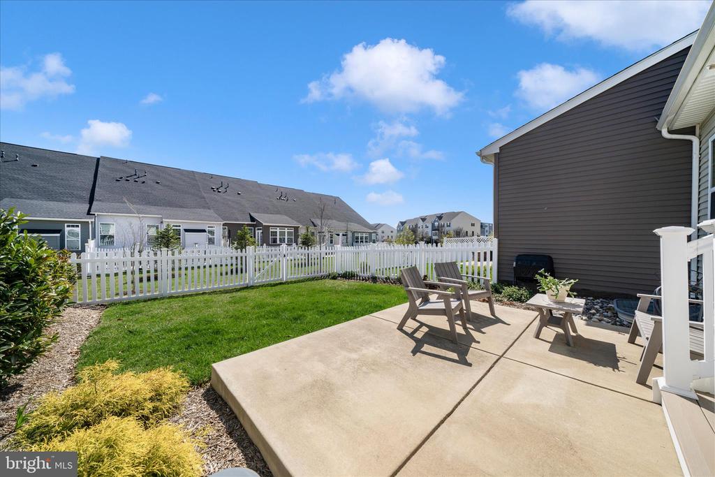 6443 AUTUMN OLIVE DRIVE