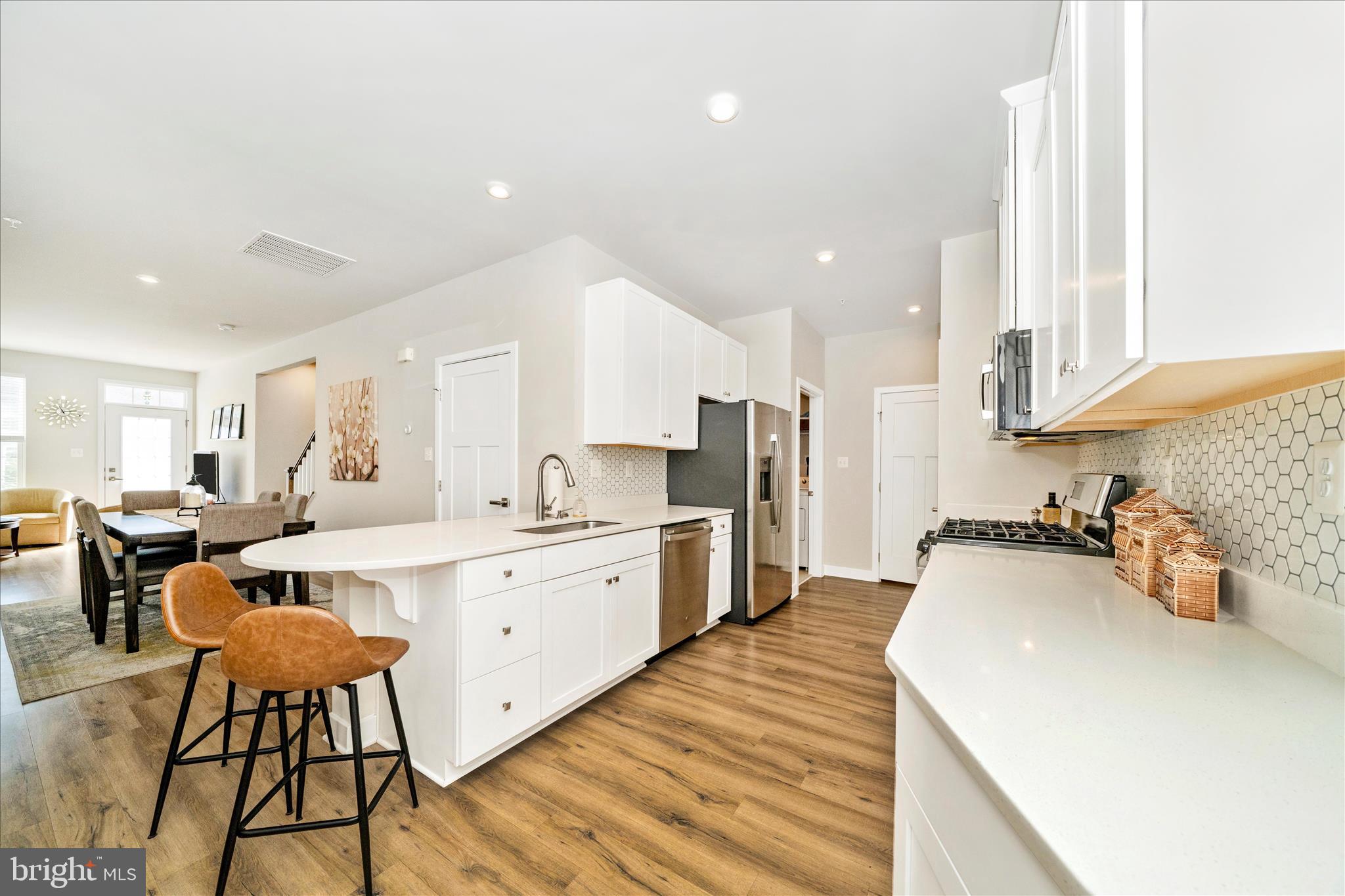 6443 AUTUMN OLIVE DRIVE