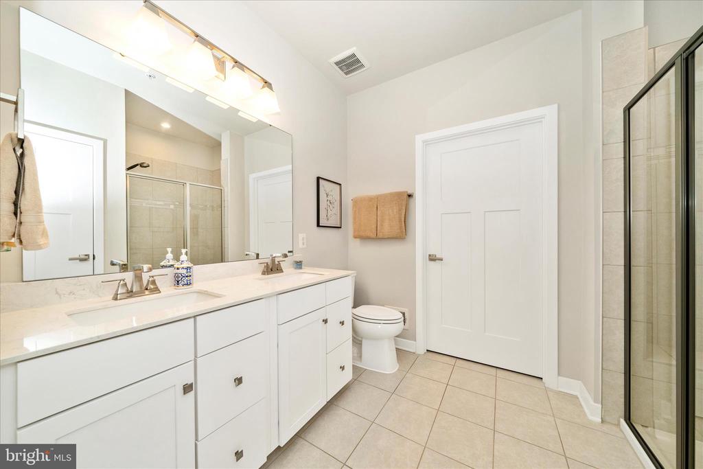6443 AUTUMN OLIVE DRIVE