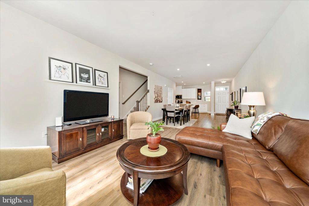 6443 AUTUMN OLIVE DRIVE