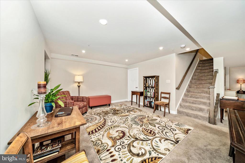 6443 AUTUMN OLIVE DRIVE